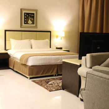 Grand East Hotel